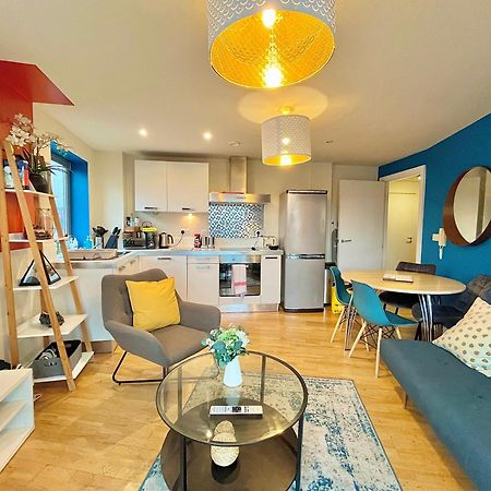 Skyview Apartment By Noknokstay - City Centre With Parking - Group, Family, Business Σέφιλντ Εξωτερικό φωτογραφία