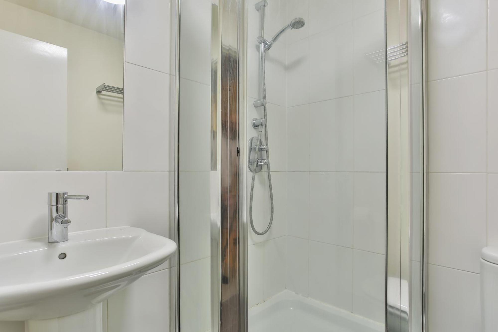 Skyview Apartment By Noknokstay - City Centre With Parking - Group, Family, Business Σέφιλντ Εξωτερικό φωτογραφία