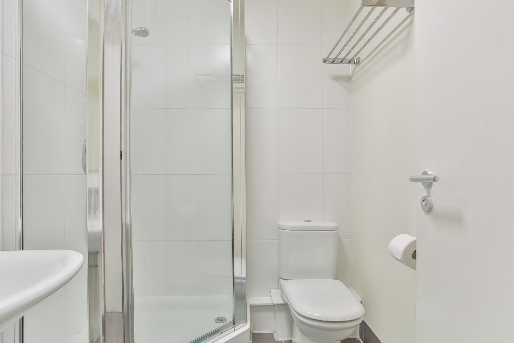 Skyview Apartment By Noknokstay - City Centre With Parking - Group, Family, Business Σέφιλντ Εξωτερικό φωτογραφία