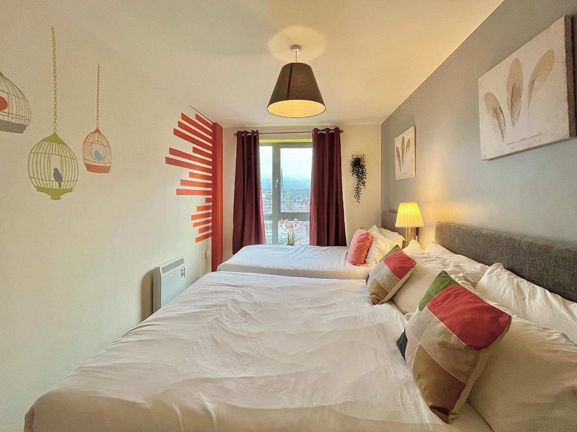 Skyview Apartment By Noknokstay - City Centre With Parking - Group, Family, Business Σέφιλντ Εξωτερικό φωτογραφία