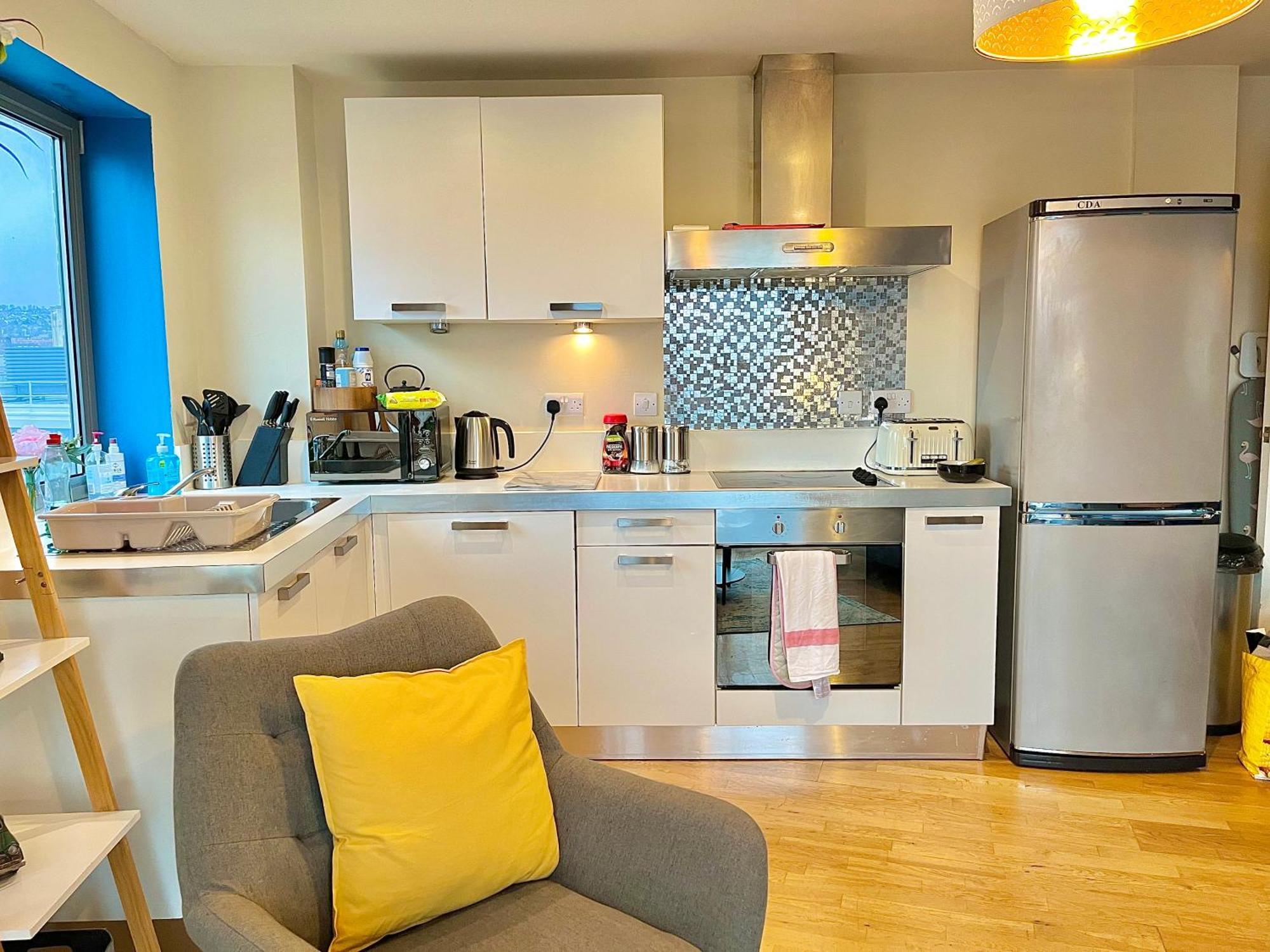 Skyview Apartment By Noknokstay - City Centre With Parking - Group, Family, Business Σέφιλντ Εξωτερικό φωτογραφία
