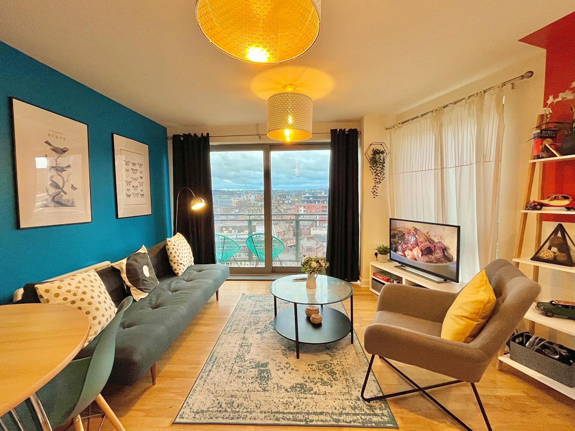 Skyview Apartment By Noknokstay - City Centre With Parking - Group, Family, Business Σέφιλντ Εξωτερικό φωτογραφία